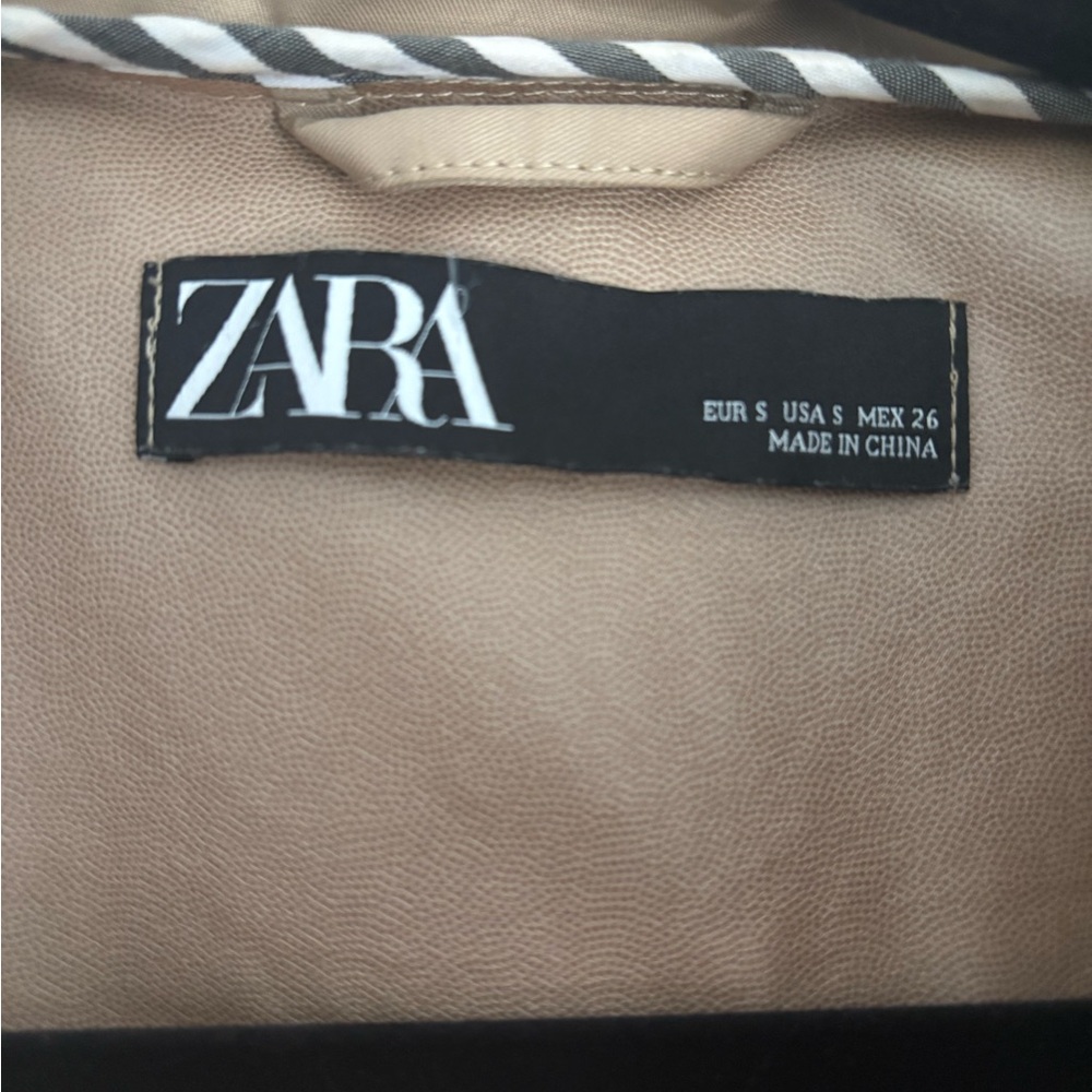 ZARA Beige Lined Jacket with Black Label Trim